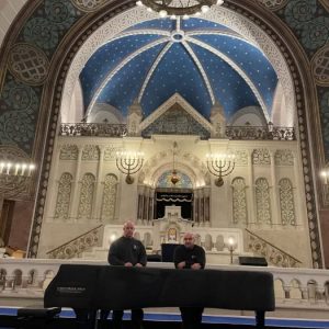 Synagoge erhält ein Konzertflügel